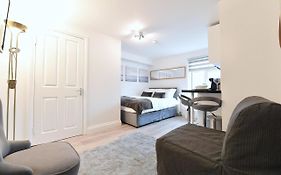 Stylish Studios By Luxestays Shepherds Bush
